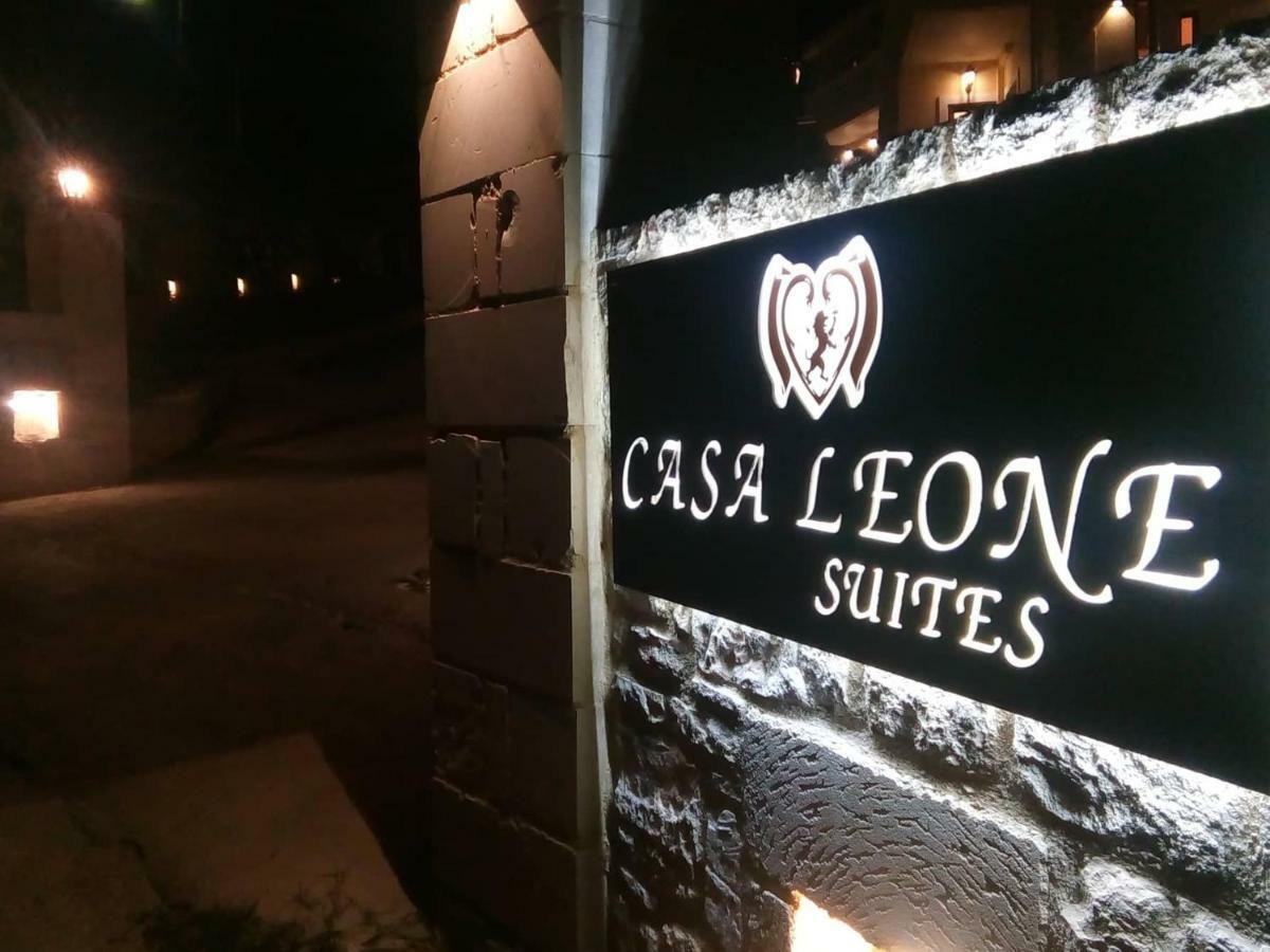 Casa Leone Suites Stalós Buitenkant foto