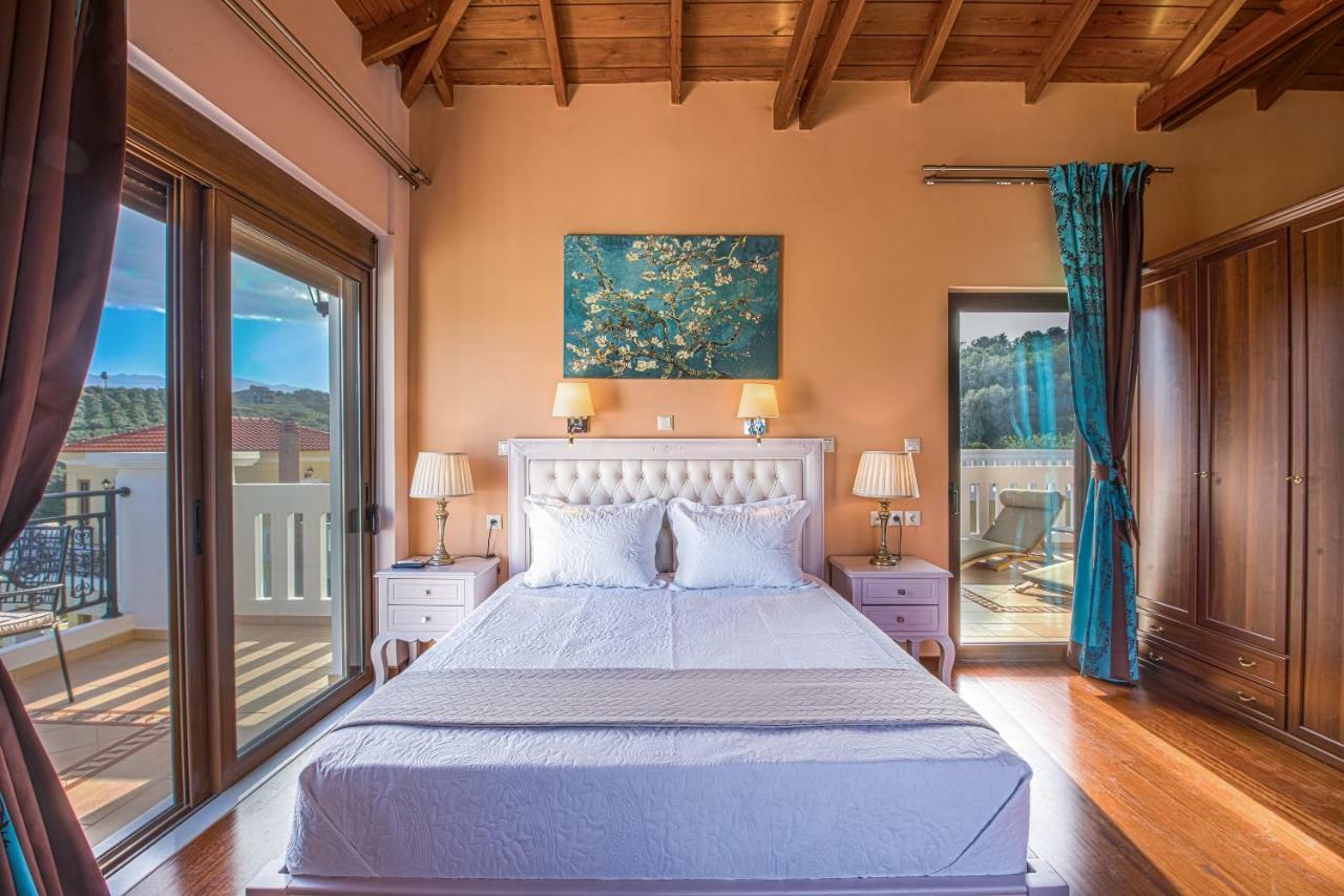 Casa Leone Suites Stalós Buitenkant foto