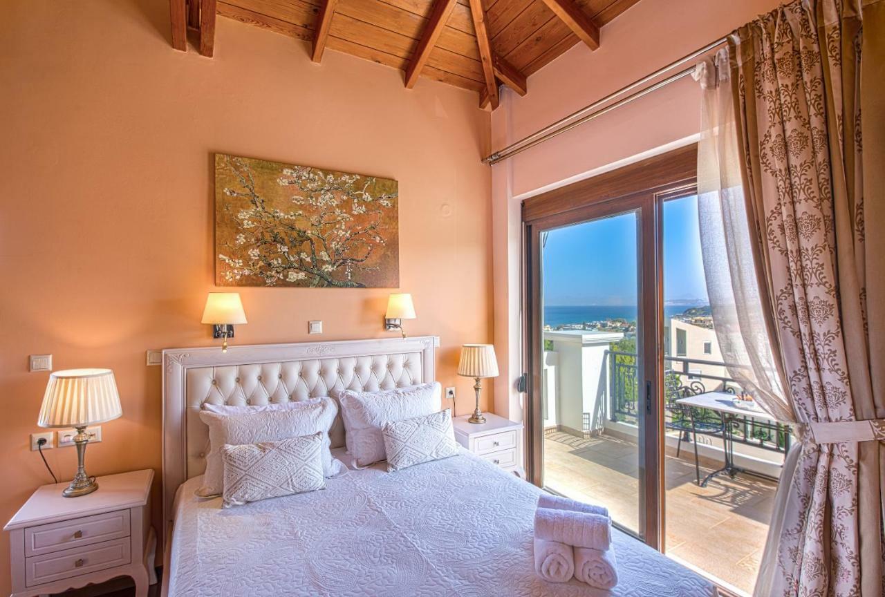 Casa Leone Suites Stalós Buitenkant foto