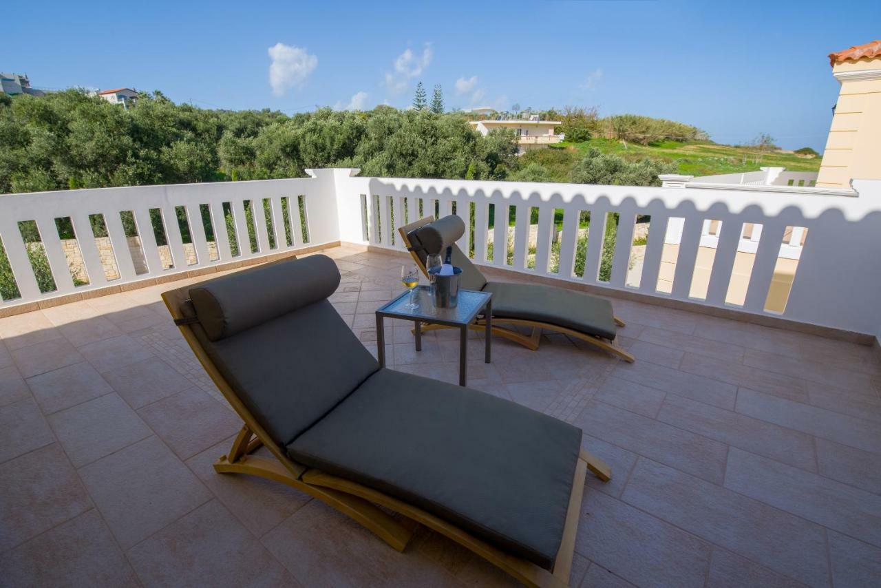 Casa Leone Suites Stalós Buitenkant foto